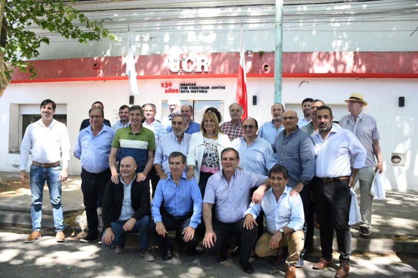 Tras el Foro, intendentes radicales llevaron sus reclamos a De Jesús