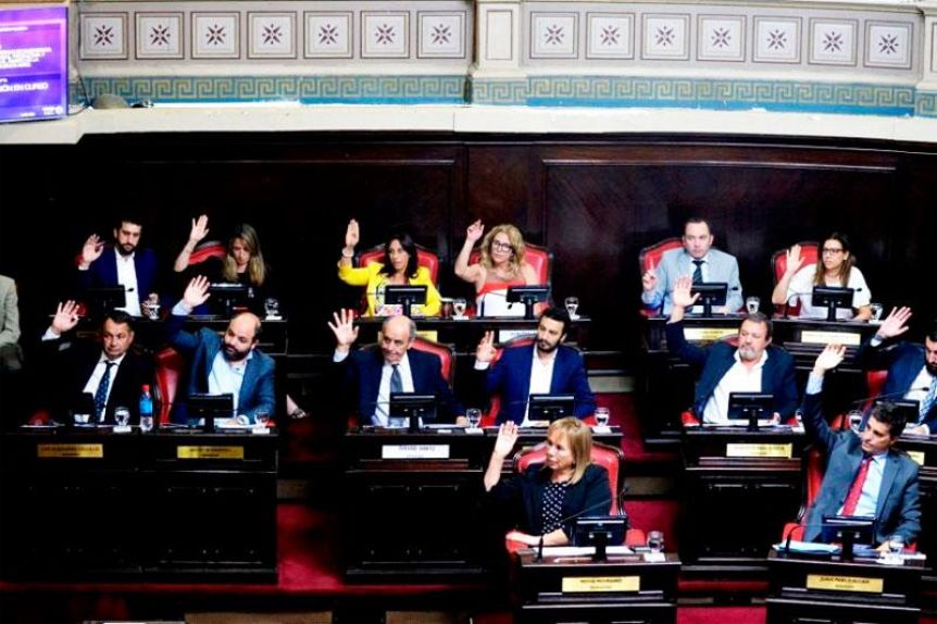 La oposición sale al cruce de Kicillof: