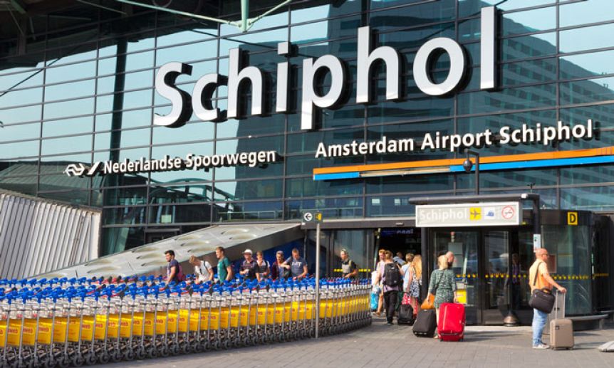 Alarma en Holanda: detectan más de 60 pasajeros positivos de Covid procedentes de Sudáfrica