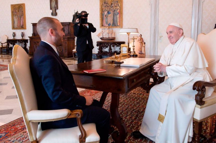 En medio de la negociación con el FMI, el papa Francisco le dio un cargo a Martín Guzmán