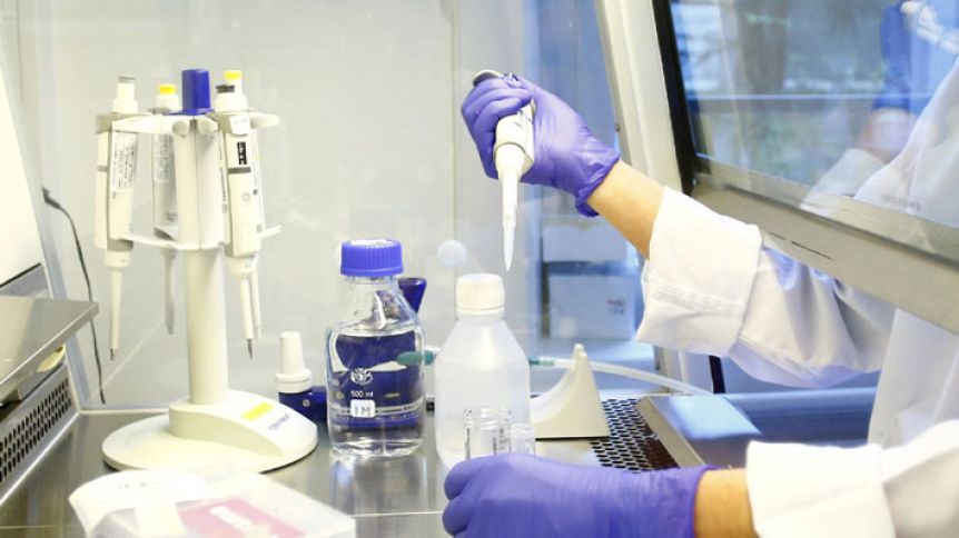 Estudian la efectividad de las vacunas ante la nueva variante Ómicron