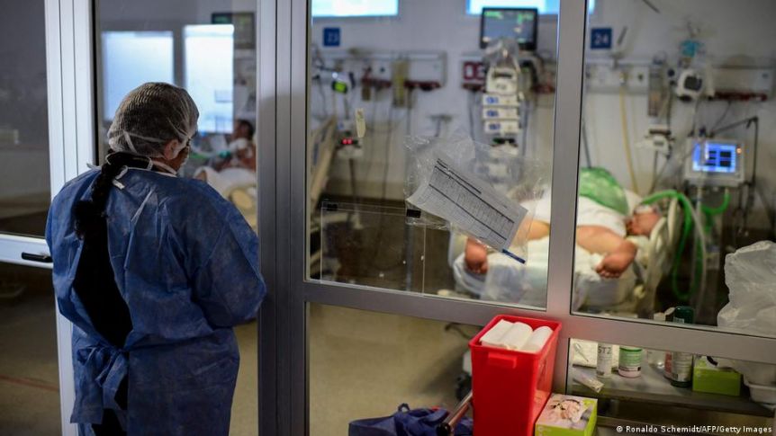Confirmaron 23 muertes y 2.681 contagios en las últimas 24 horas