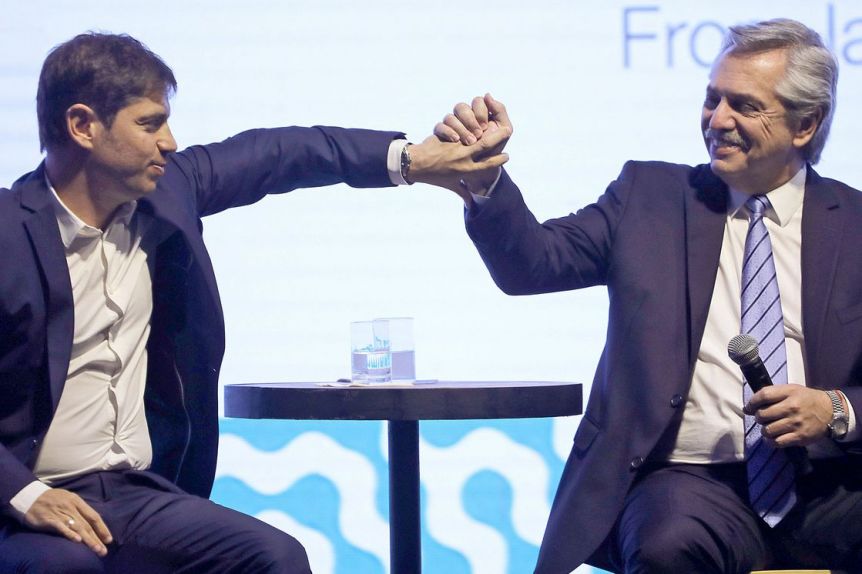 Pese al pesimismo económico, cayó el rechazo a las gestiones de Alberto y Kicillof