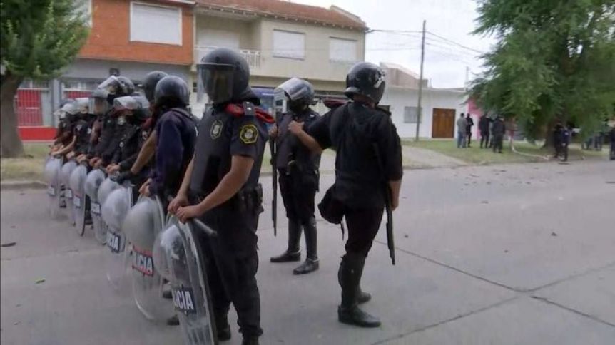 Máxima tensión en Miramar tras el asesinato de un joven