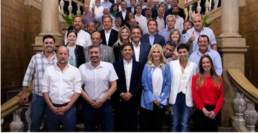 Encuesta: Altisimo rechazo a las reelecciones indefinidas de los intendentes