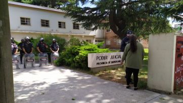 Continúa la tensión en Tandil porque el funcionario imputado en la muerte de un joven sigue en libertad