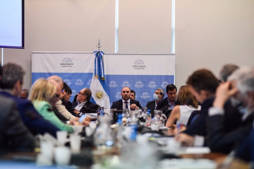 El Presupuesto avanza en el Congreso y el FdT busca los votos para aprobarlo