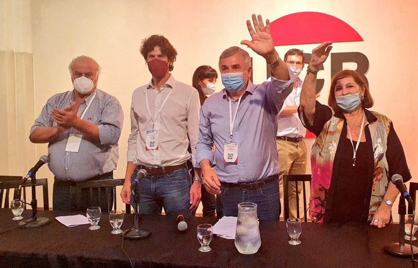 La UCR selló la unidad y eligió a Gerardo Morales como su nuevo presidente