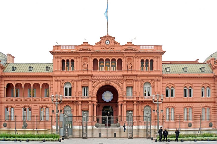 Falsa alarma: realizaron una amenaza de bomba en Casa Rosada