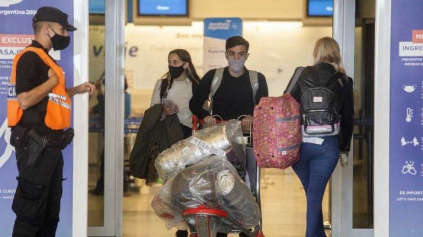 El gobierno nacional cambió las condiciones sanitarias para el ingreso al país