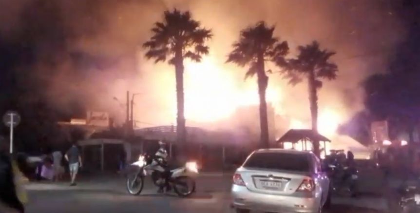 Punta del Este: voraz incendio destruyó un local en Manantiales