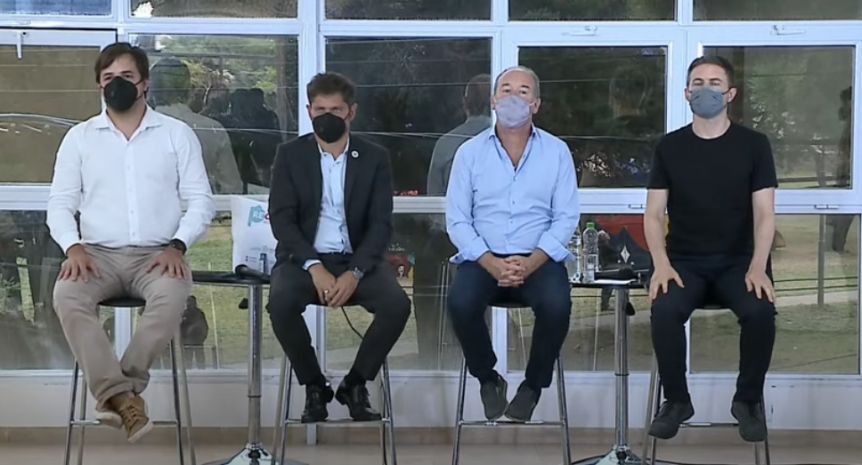 Kicillof anunció tercera dosis libre para personal de seguridad y personas gestantes