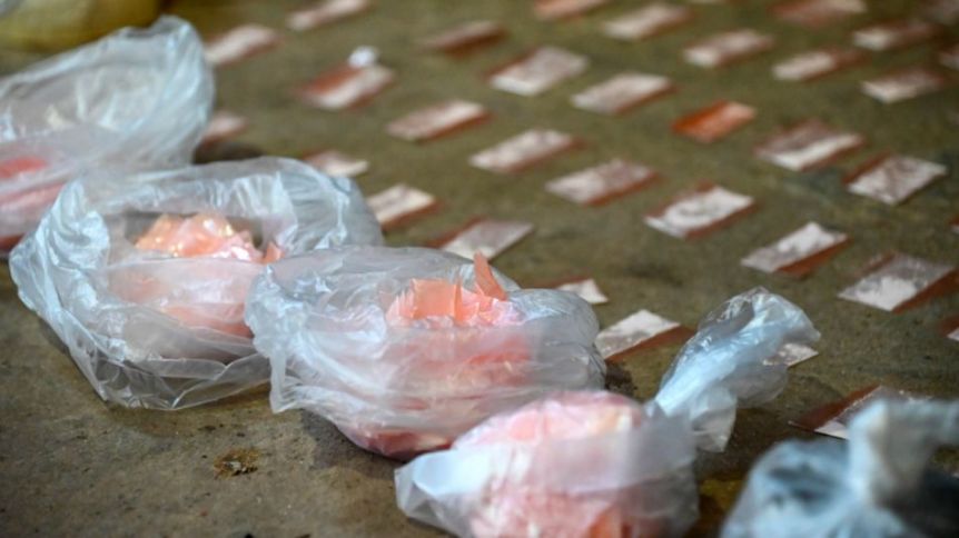 Cocaína adulterada: la Provincia despliega operativo y Kicillof monitorea desde el exterior