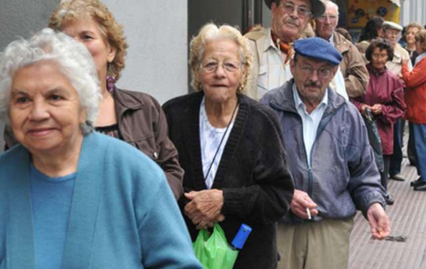 Jubilaciones y pensiones aumentarán 12,28% desde marzo