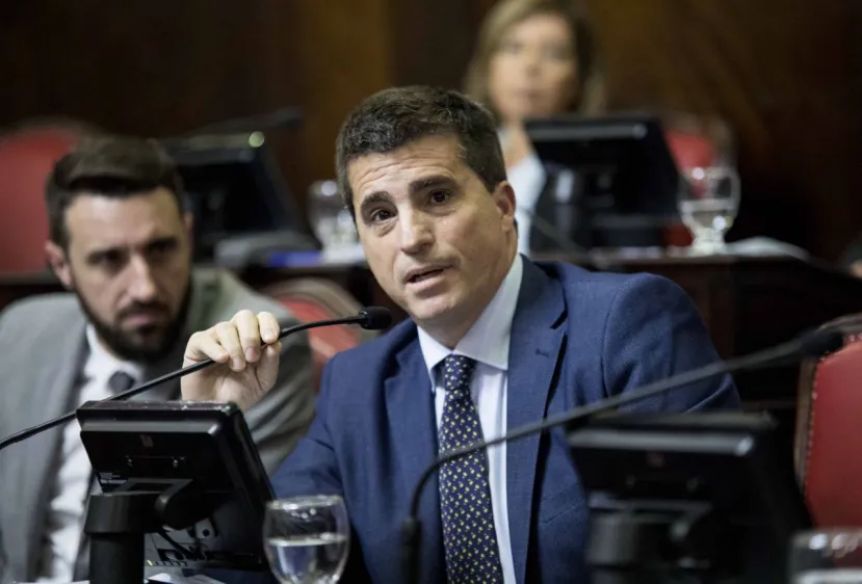 Un berenjenal jurídico embarra más la rosca política por el pedido de desafuero a Allan