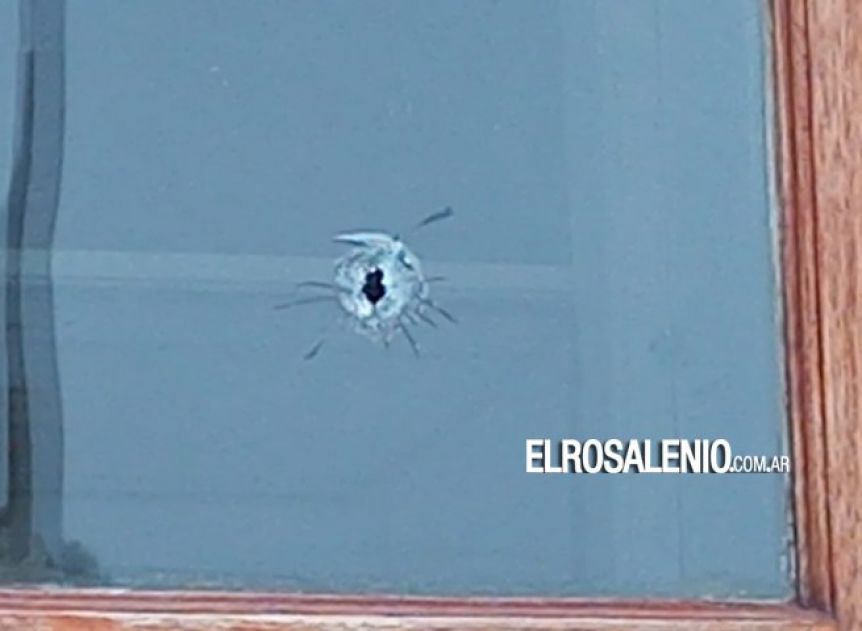 Gravísimo: dispararon contra la fachada de un municipio bonaerense