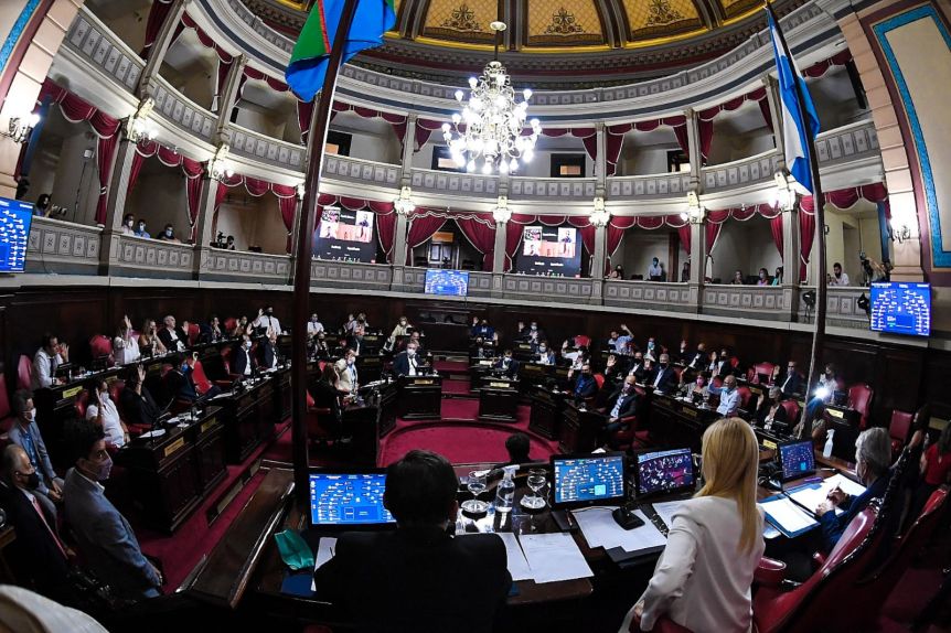 La mayoría en Asuntos Constitucionales traba el acuerdo de comisiones en el Senado