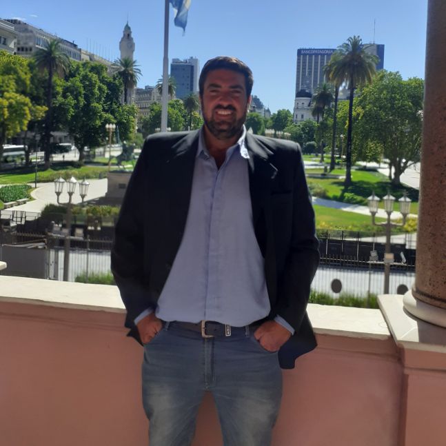 Oficializaron la designación de dirigente peronista del interior en el Ministerio de Gobierno