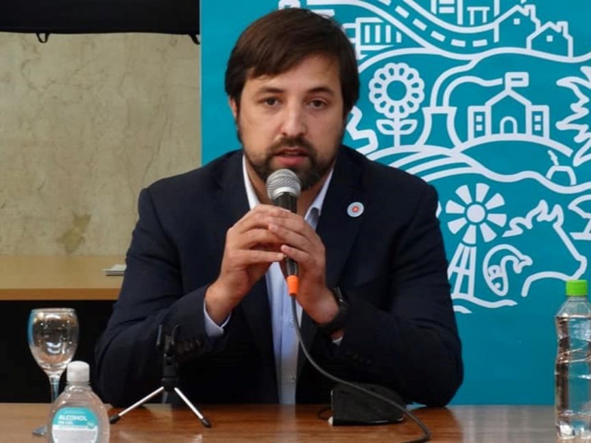 Hackearon el teléfono de un ministro del Gobierno provincial