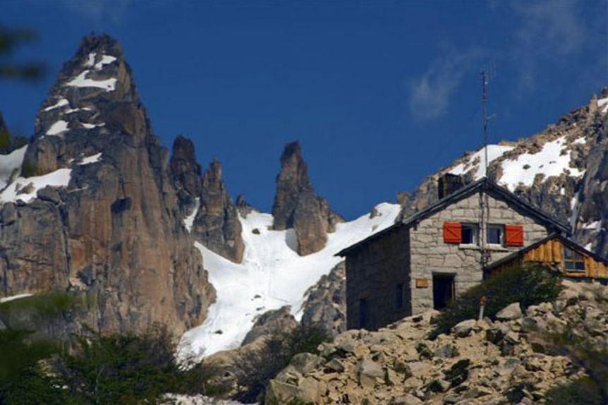Bariloche: un joven subía una montaña, quedó atrapado en una nevada y murió