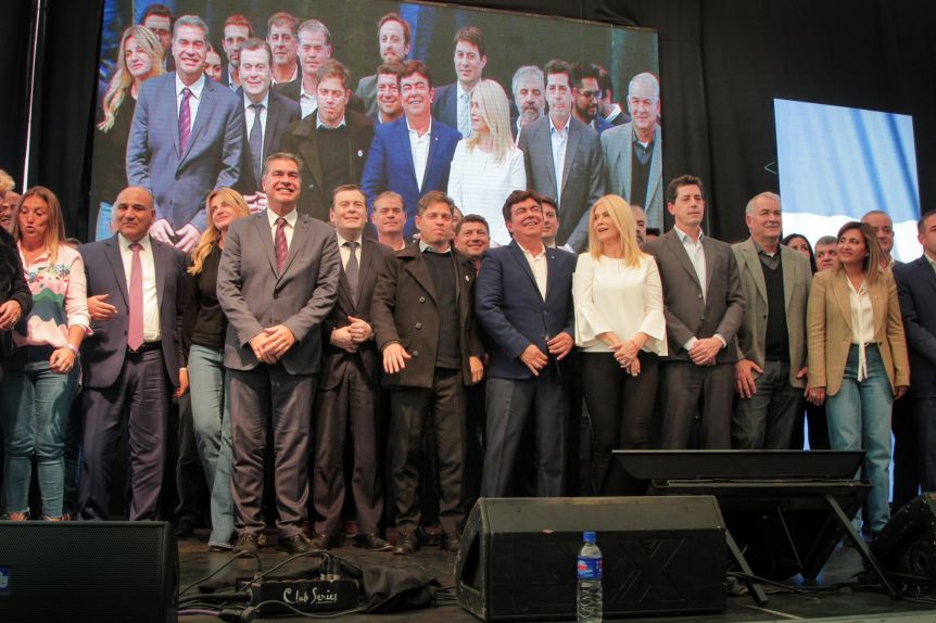Las señales de Kicillof a la FAM tras la asunción de la nueva conducción