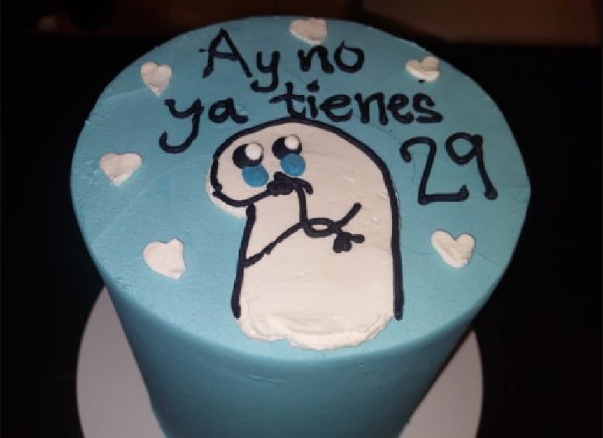 Festejó su cumpleaños con temática de memes y se volvió viral - La Tecla