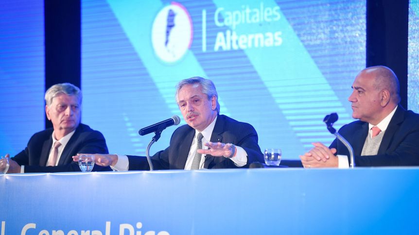 El gobierno presenta su nuevo slogan con el foco puesto en la unidad