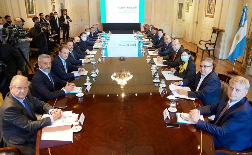 Con aliados, gobernadores peronistas apuntan a la Corte y piden una nueva conformación