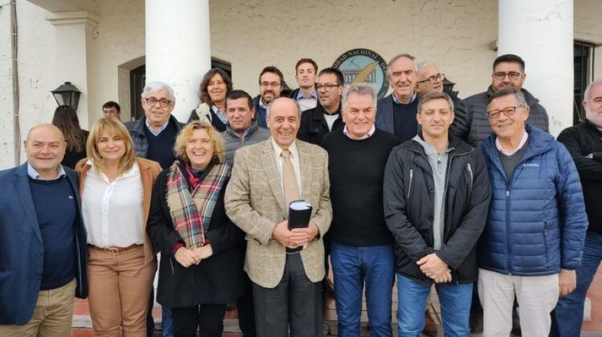 La UCR izó su bandera de Autonomía Municipal en el sur de la Provincia