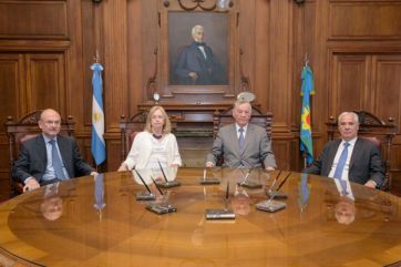 Definiciones para el Consejo de la Magistratura y reuniones por jueces de la Suprema Corte