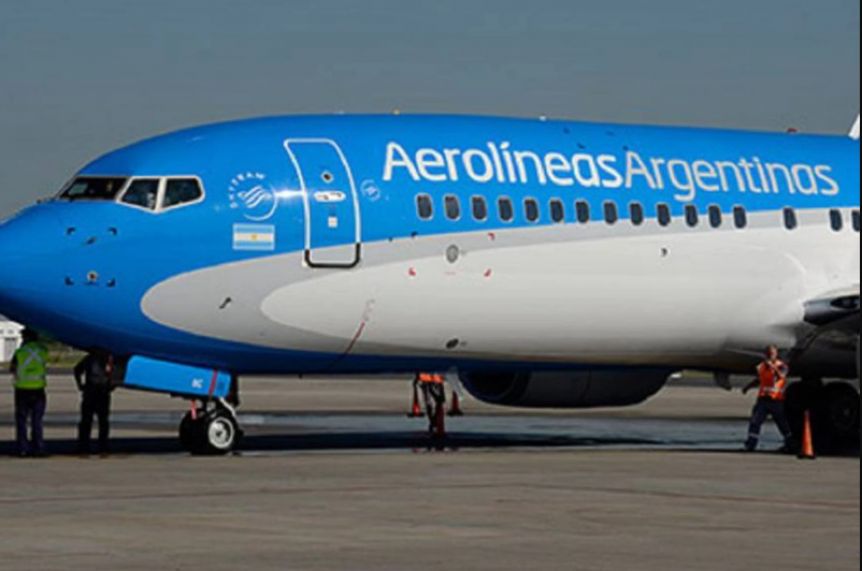 Comodoro Rivadavia: un avión de Aerolíneas aterrizó de emergencia por una amenaza de bomba