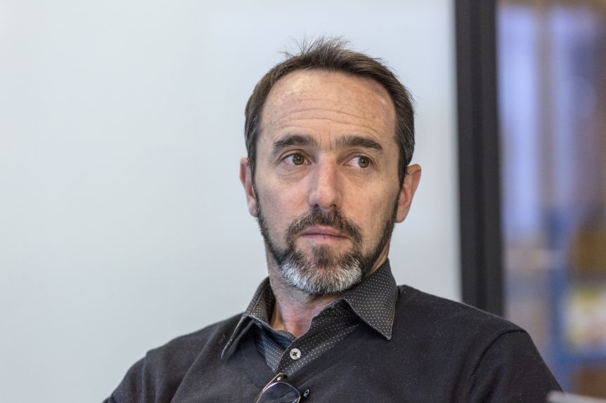 Marcos Galperin recomendó un artículo sobre la regulación del mundo laboral y generó polémica