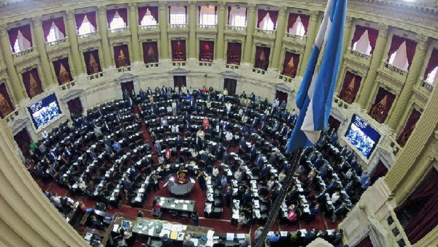 Oficialismo y oposición repudiaron el atentado a Cristina y el PRO se retiró tras la votación