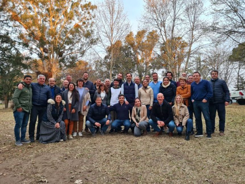 El Pro de la Cuarta reunió a referentes de distintos espacios detrás de la conducción de un intendente