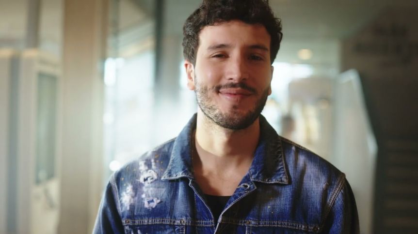 Fue a comer y protagonizó un confuso momento con Sebastián Yatra