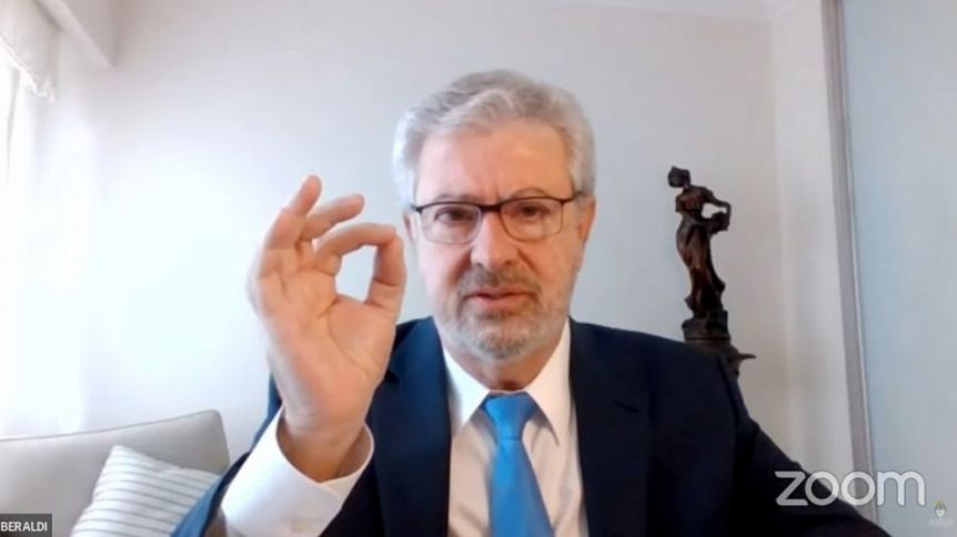 Carlos Beraldi cuestionó la