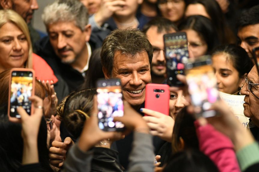 Tras la polémica, Manes canta retruco y sube el perfil