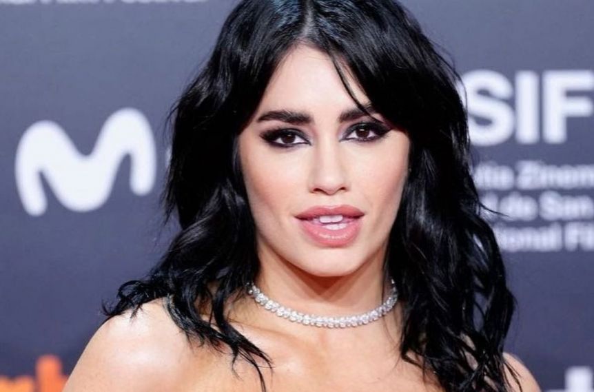 Lali Espósito cruzó en vivo a un televidente español y reflexionó sobre el acoso