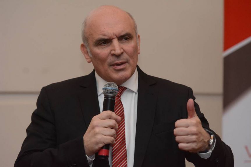 Espert se lanzó como candidato a gobernador de la Provincia y abre una intriga