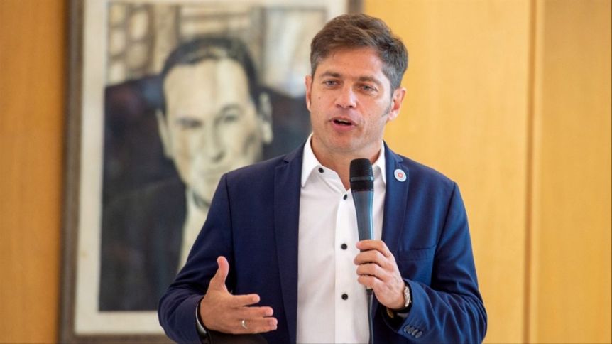 Un auto, cuatro propiedades, dólares y una deuda: el patrimonio que declaró Kicillof