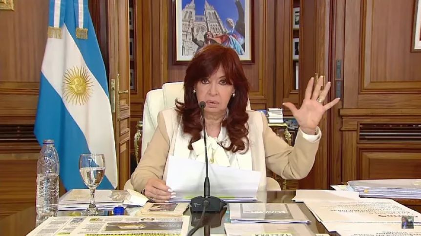 Cristina formalizó su pedido de recusación contra la jueza Capuchetti