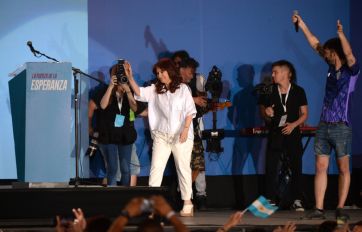 Al ritmo de “Cristina Presidenta”, la vice dijo: 