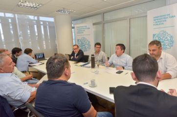 Con el Presupuesto 2023 y el FIM en agenda, legisladores se reunieron con Nardini