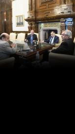 En medio de la interna, Alberto recibió a tres