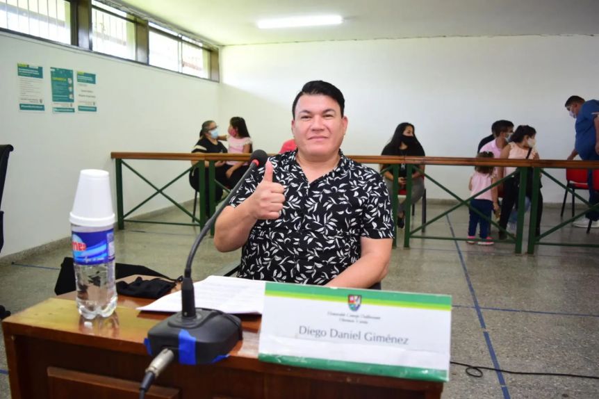 Insólito: concejal PRO celebró la aprobación del Presupuesto, pero nunca se trató