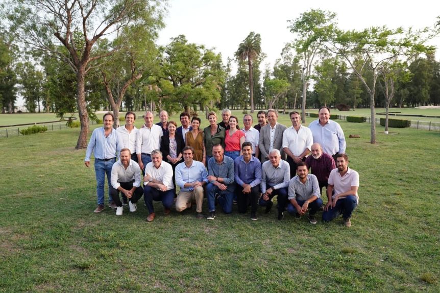 Los intendentes del oficialismo cierran filas y le reclaman más dinero a la Provincia
