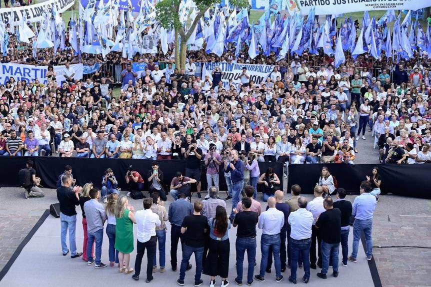 Con Máximo a la cabeza, el kirchnerismo bonaerense mostró su fortaleza en el Conurbano