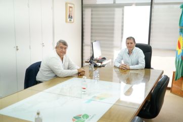 Fernando Gray y Jorge D’Onofrio entregaron pases libres multimodales a decenas de familias