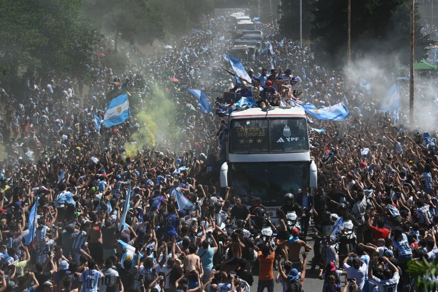 Pelea mundial entre el Gobierno nacional y la AFA: continúan los cruces tras la caravana