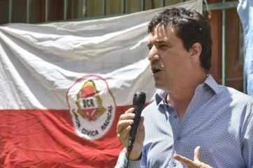 Bajo el sol marplatense el radicalismo empieza a agitar las olas del año electoral